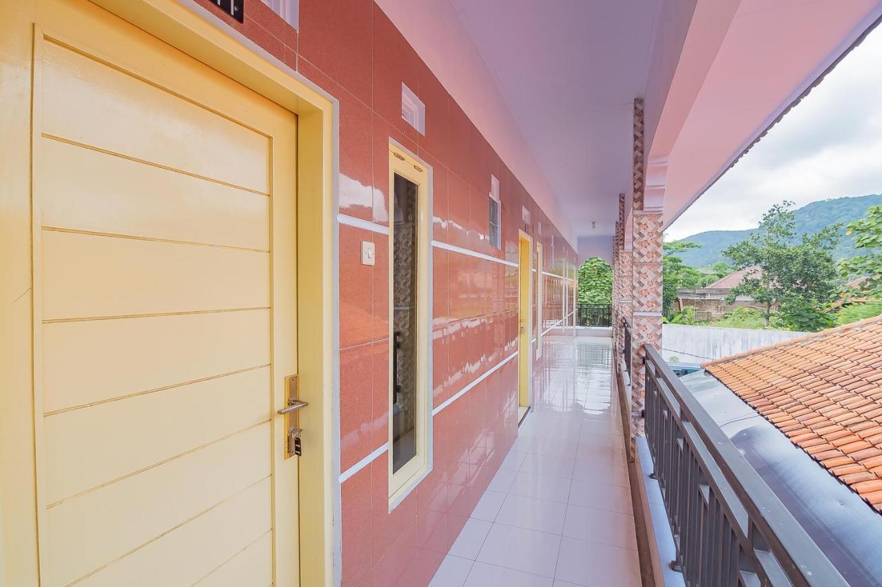 מלון Djalantjagak Reddoorz Syariah @ Tambak Mekar Street Subang מראה חיצוני תמונה