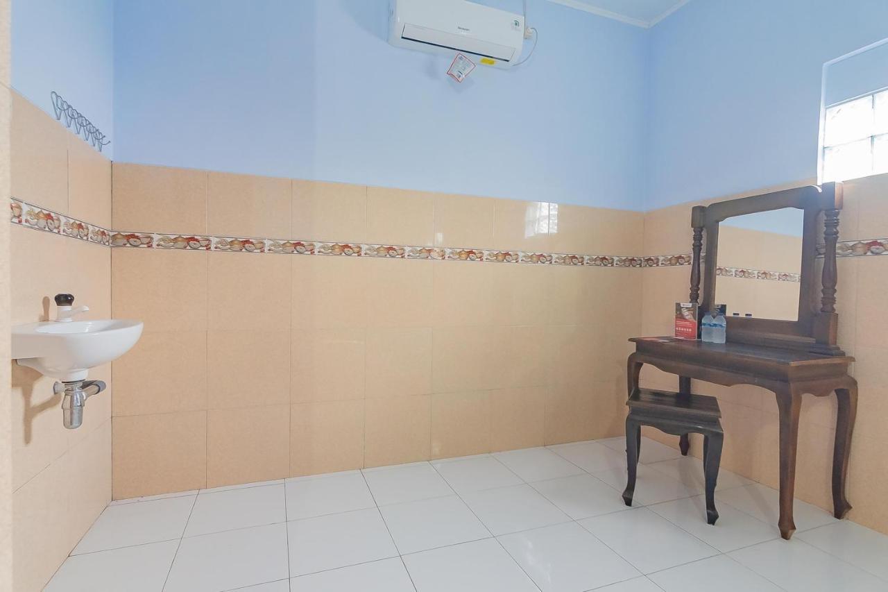 מלון Djalantjagak Reddoorz Syariah @ Tambak Mekar Street Subang מראה חיצוני תמונה
